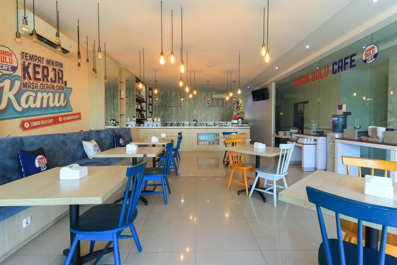 Hotel Berlian International Surabaya Exteriör bild